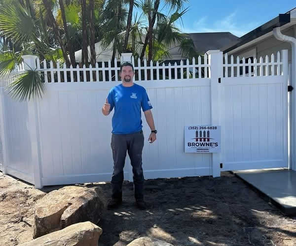 Low-Maintenance Vinyl Fencing in Central Florida