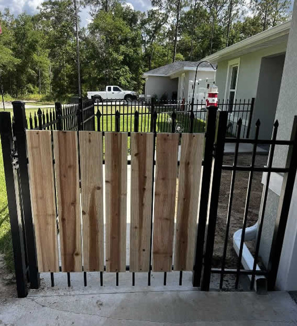 Professional Fence Services in Leesburg