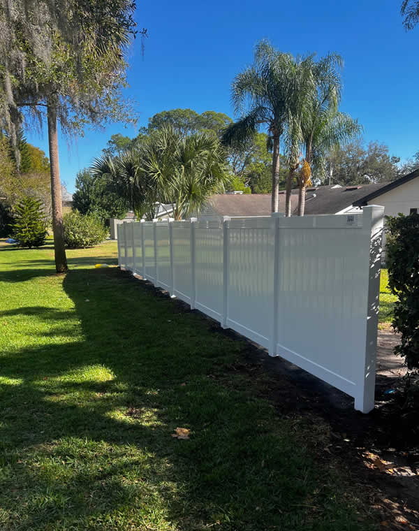 Why Fence Washing Matters in Central Florida